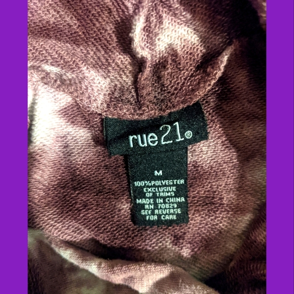 Crop Top Hoodie Sweater - Picture 2 of 2